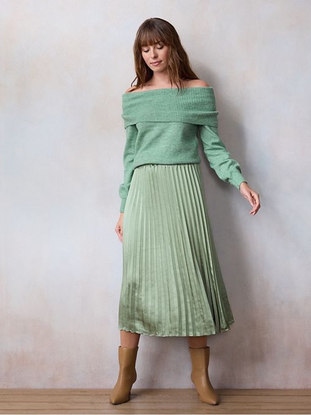 LC Lauren Conrad Sage Green Pleated Midi Skirt NWT